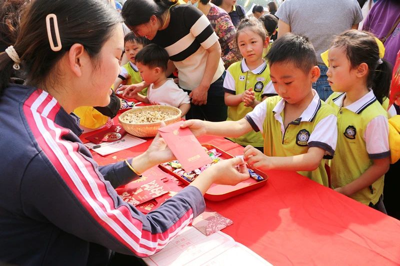 商丘智谷幼儿园：为您分享新手爸妈怎么选幼儿园？
