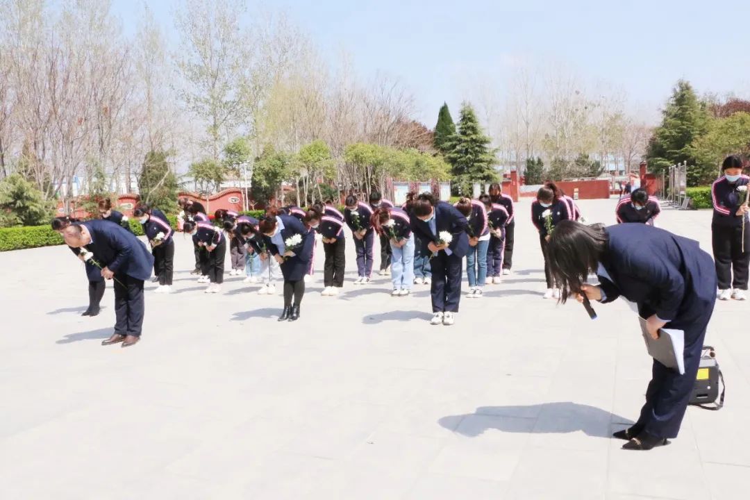 商丘智谷幼儿教育：给您讲讲幼儿园如何选择？